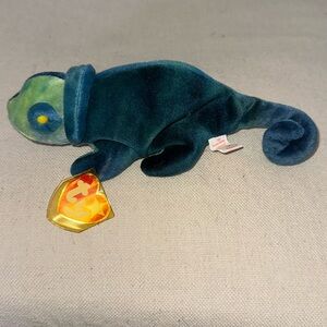 TY Beanie Babies Rainbow, Chameleon. PVC pellets.